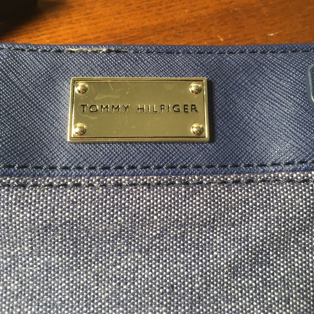Tommy Hilfiger Bag - Picture 7 of 7